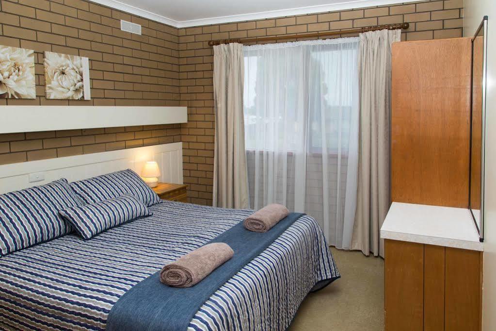 Sandpiper Holiday Apartments Lakes Entrance Dış mekan fotoğraf