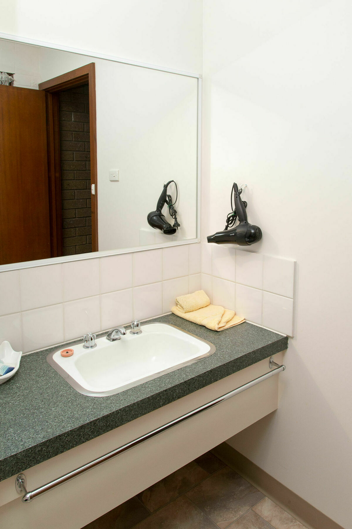 Sandpiper Holiday Apartments Lakes Entrance Dış mekan fotoğraf